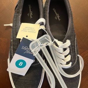 Women's Molly Vulcanized Lace-Up Sneakers - Universal Thread™ Size 8